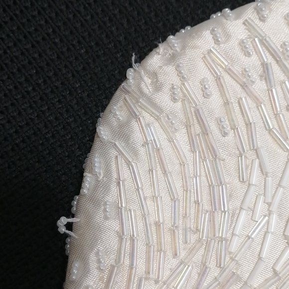 Beaded clutch - Picture 6 of 7